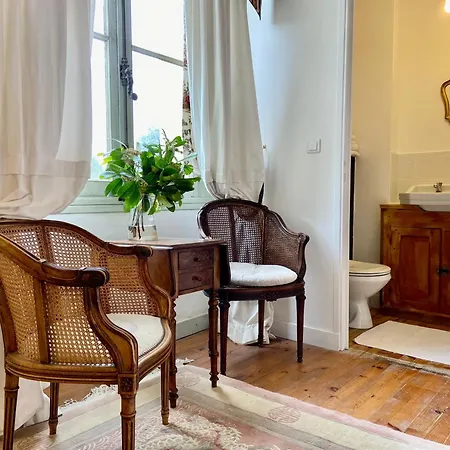 Couette-café Chateau La Bainerie 3*