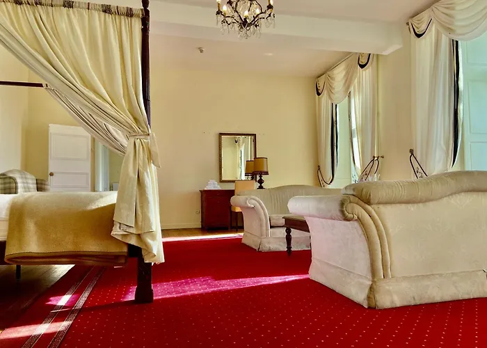 Chateau La Bainerie 3* Tierce