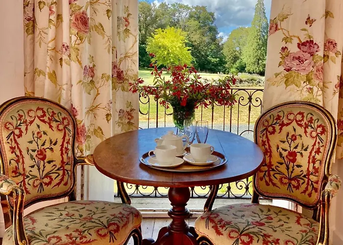 Oda ve Kahvaltı Chateau La Bainerie Tierce