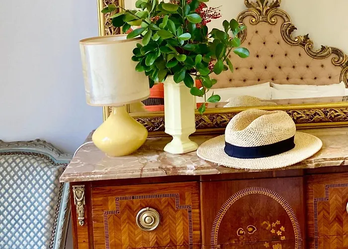 Couette-café Chateau La Bainerie 3*