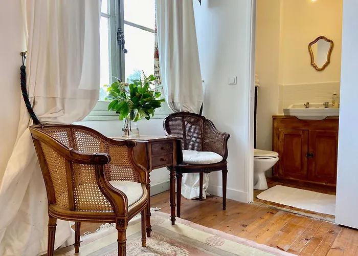 Couette-café Chateau La Bainerie 3*