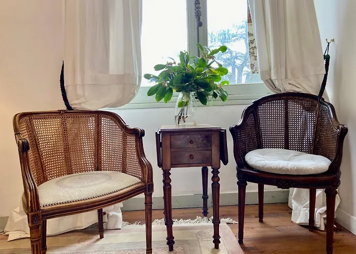 Couette-café Chateau La Bainerie 3*